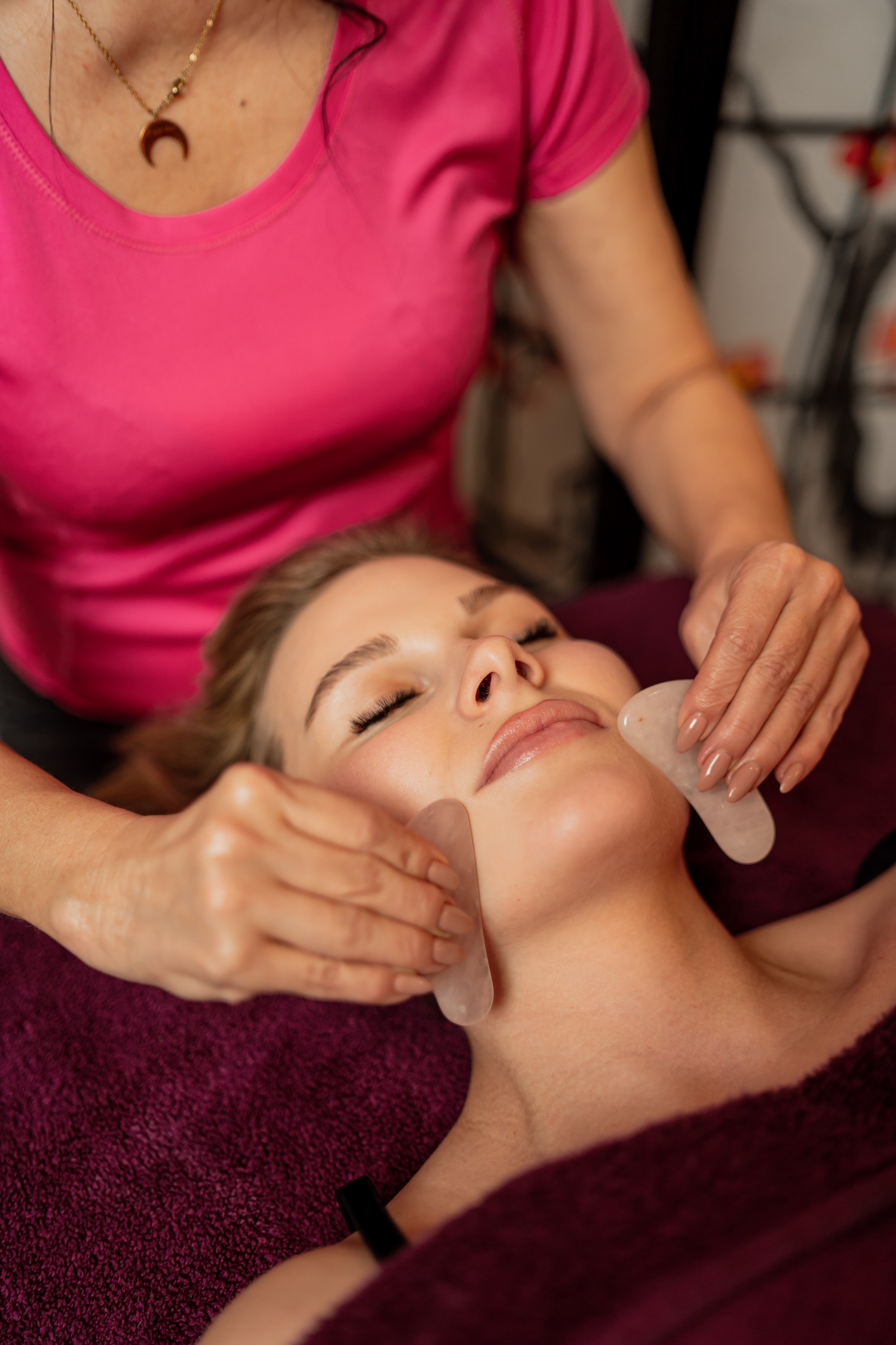 INDIA - rituál s horúcimi bylinkovými guľami 90 minút